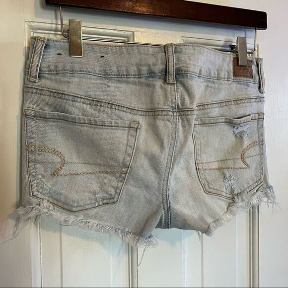 🦅 Stretch light wash American Eagle shorts - Picture 5 of 6